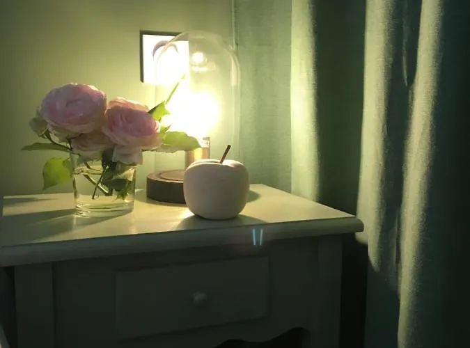 Les Pommiers فندق مبيت وإفطار 3*