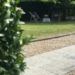 Les Pommiers 住宿加早餐酒店