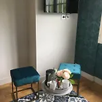 Les Pommiers 住宿加早餐酒店