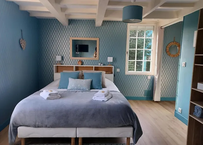 Les Pommiers לינה וארוחת בוקר