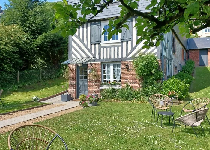 Les Pommiers Bed & Breakfast